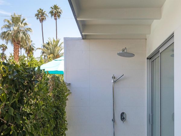 Palm Springs Home 990987