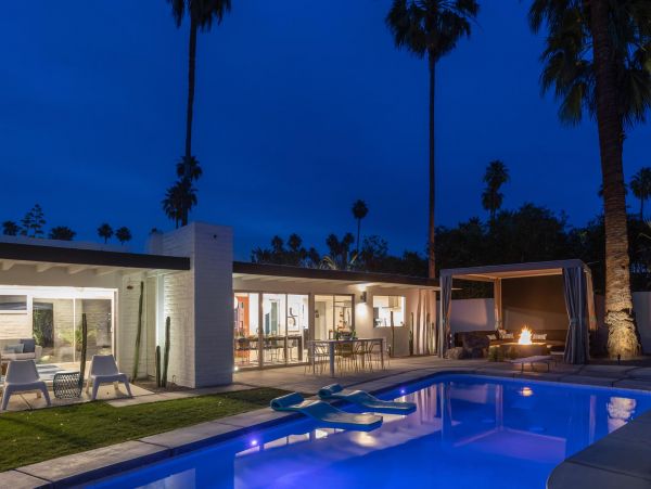 Palm Springs Home 990987