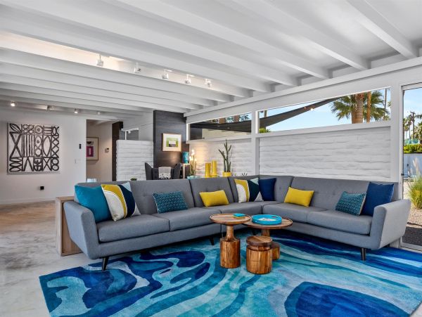 Palm Springs Home 990987