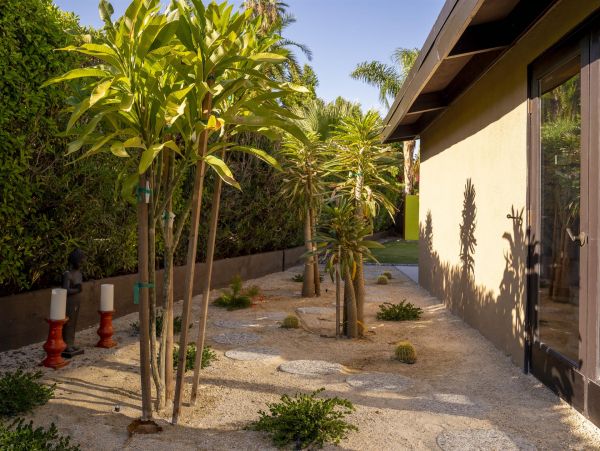 Palm Springs Home 990989
