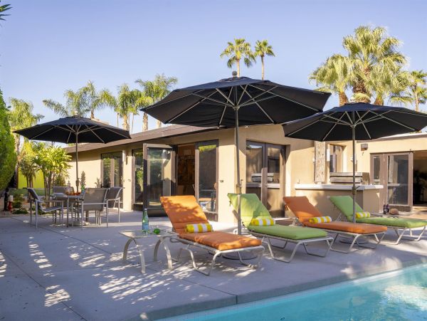 Palm Springs Home 990989