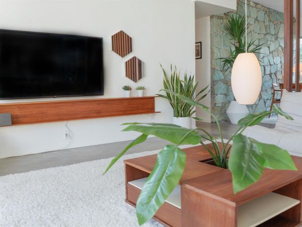 Palm Springs Home 990990