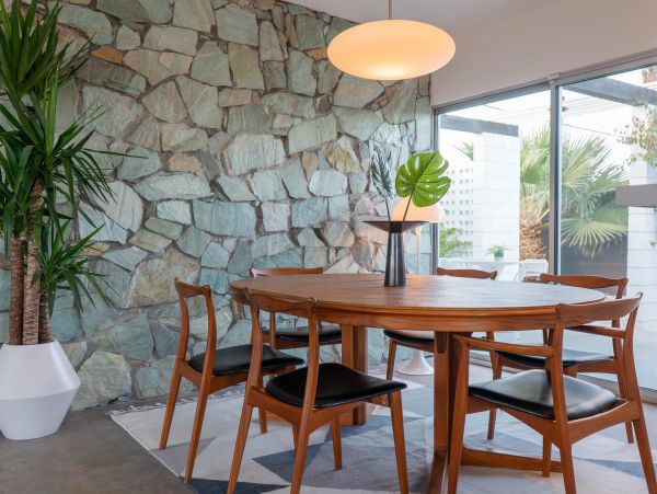 Palm Springs Home 990990