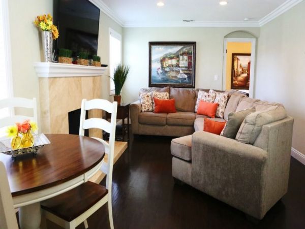 Anaheim Home 990992