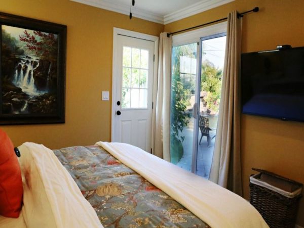 Anaheim Home 990992