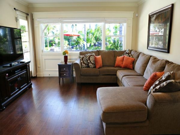 Anaheim Home 990993