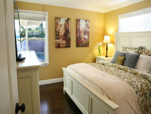 Anaheim Home 990994