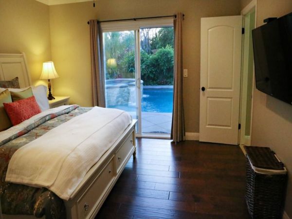 Anaheim Home 990995