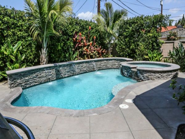 Anaheim Home 990997