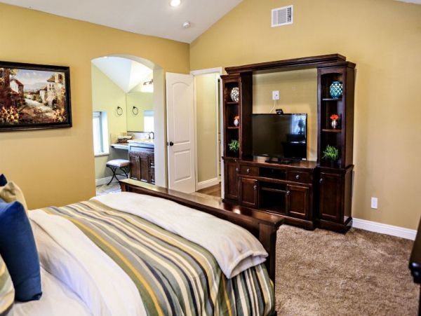Anaheim Home 990998