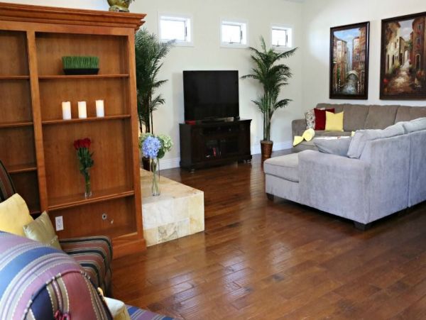 Anaheim Home 990999