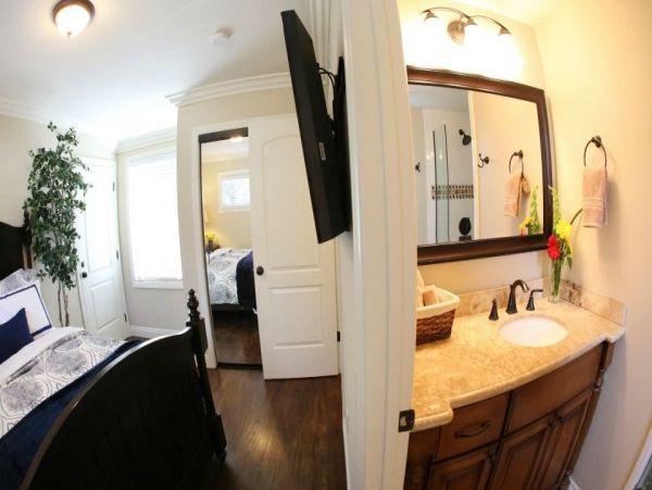 Anaheim Home 991004