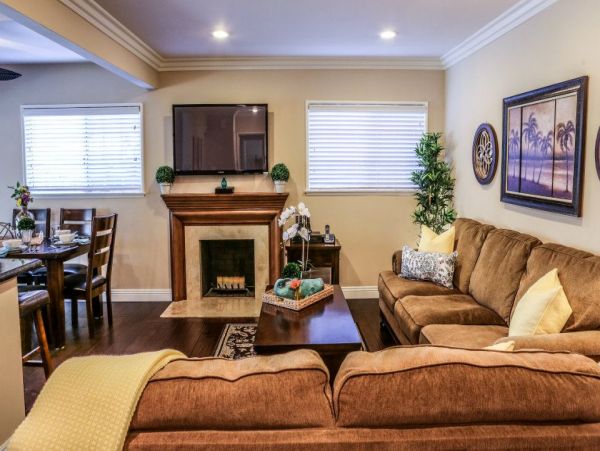Anaheim Home 991007