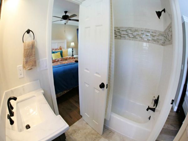 Anaheim Home 991008