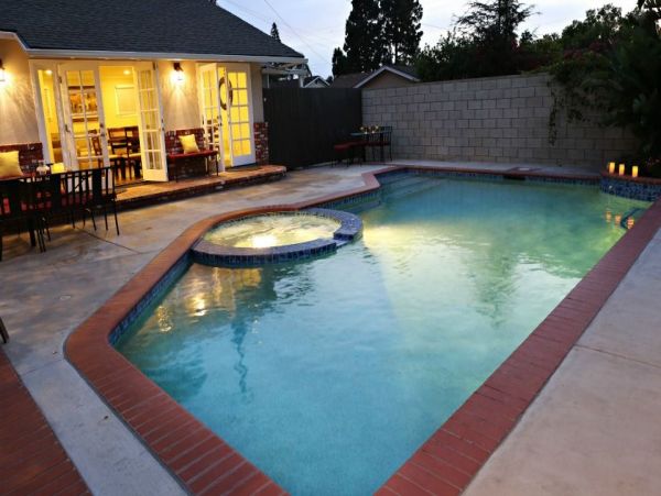 Anaheim Home 991009