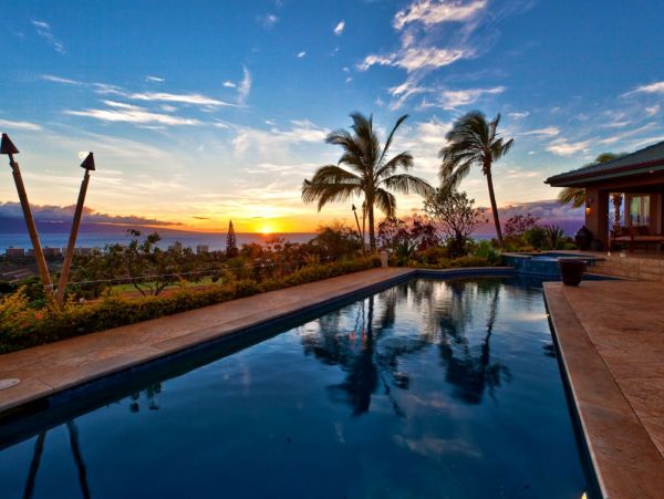 Oceanview Luxury Four Bedroom Vacation Home in Kaanapali