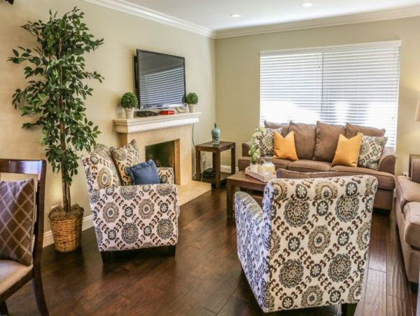 Anaheim Condo 991012