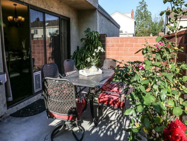Anaheim Condo 991012
