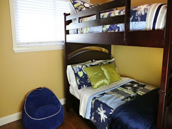 Anaheim Home 991013