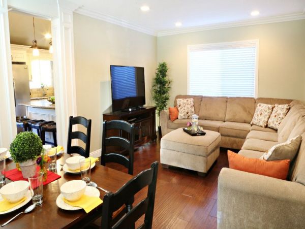Anaheim Home 991015