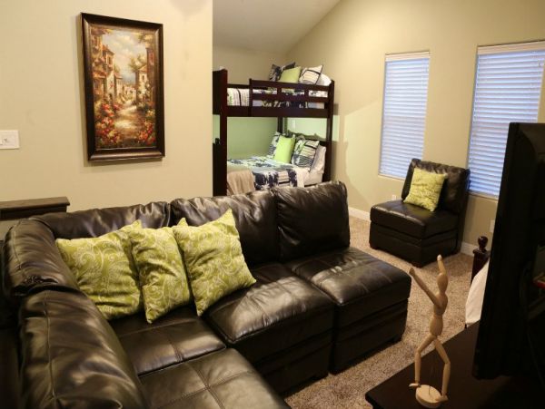 Anaheim Home 991015