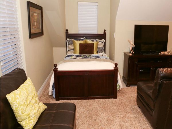 Anaheim Home 991015