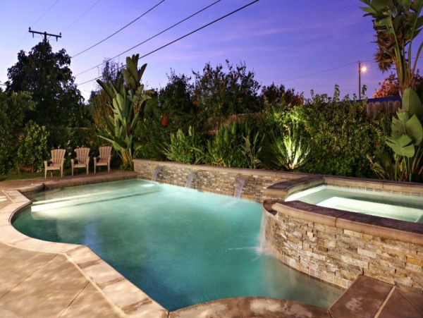 Anaheim Home 991015