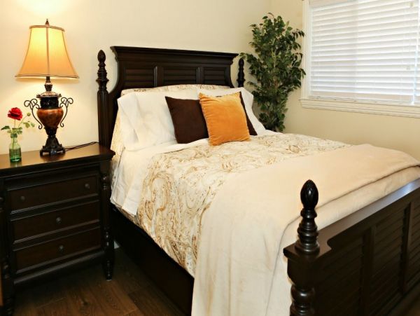 Anaheim Home 991017