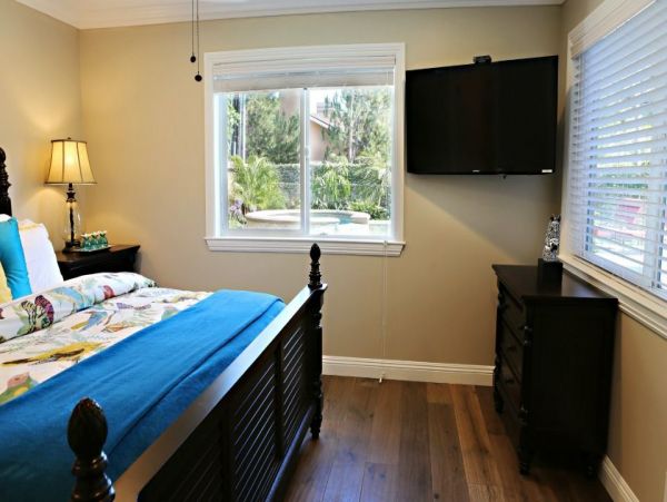 Anaheim Home 991019