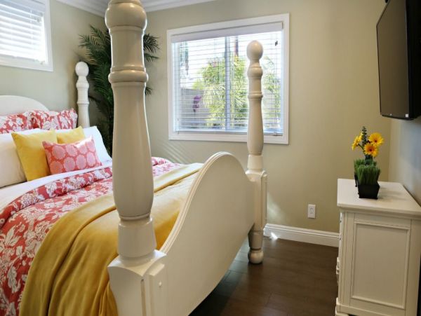 Anaheim Home 991021