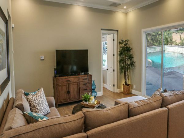 Anaheim Home 991023