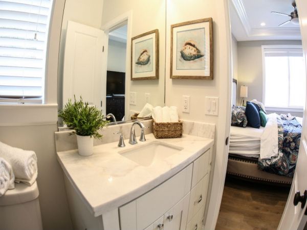 Anaheim Home 991023