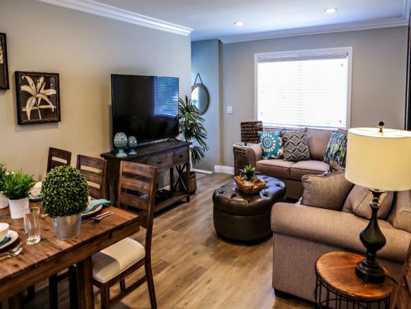 Anaheim Home 991026