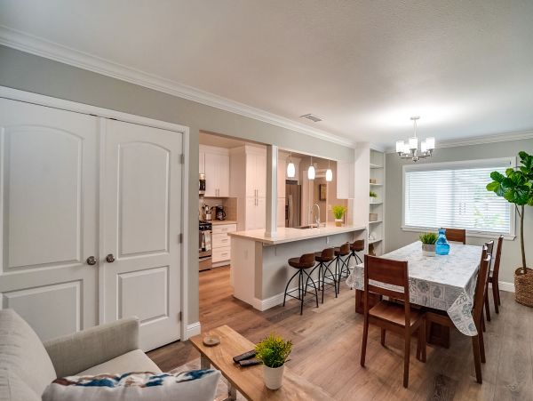 Anaheim Home 991028
