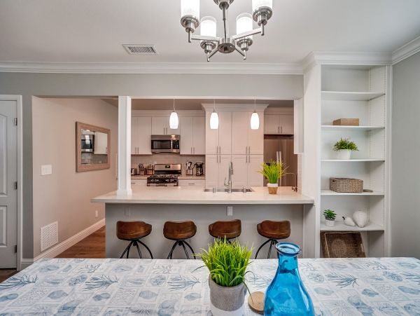 Anaheim Home 991028