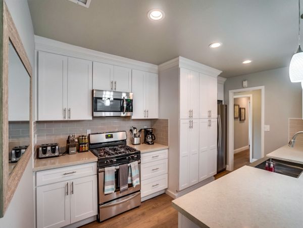 Anaheim Home 991028