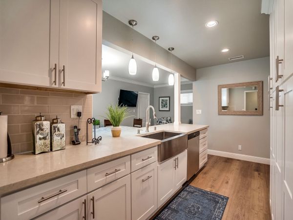 Anaheim Home 991028
