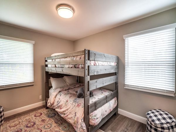 Anaheim Home 991028
