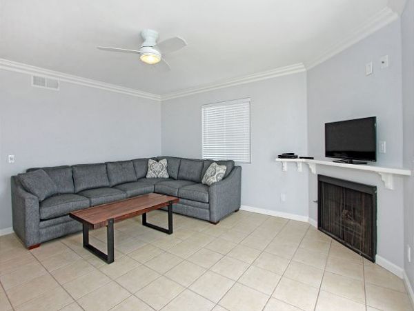 Newport Beach Home 991029