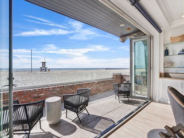 Newport Beach Home 991030