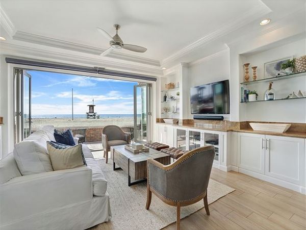 Newport Beach Home 991030