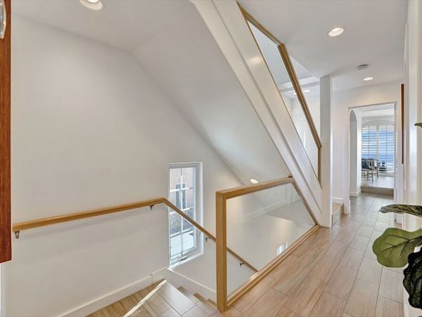 Newport Beach Home 991030