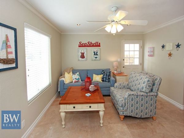 Newport Beach Home 991031