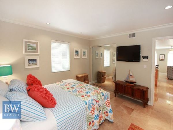 Newport Beach Home 991031