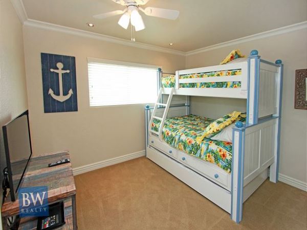 Newport Beach Home 991031