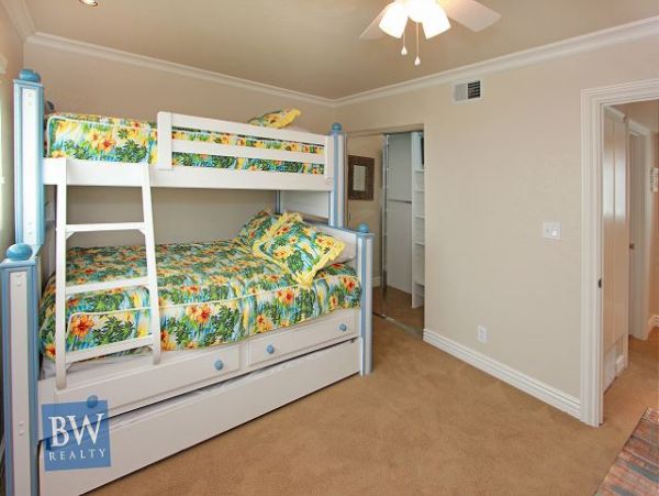 Newport Beach Home 991031