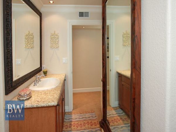 Newport Beach Home 991031