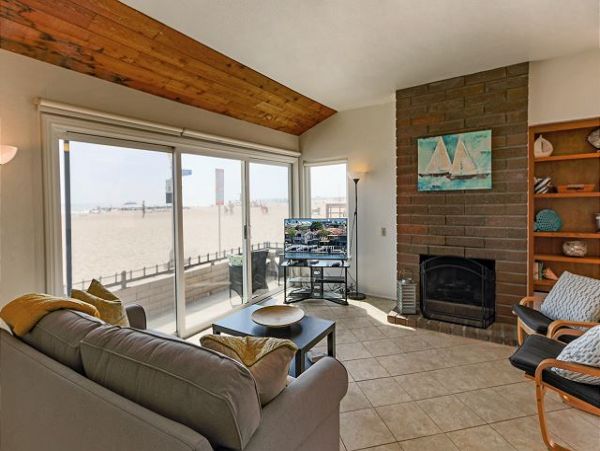 Newport Beach Home 991032