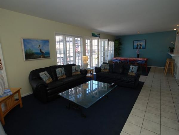 Newport Beach Home 991033