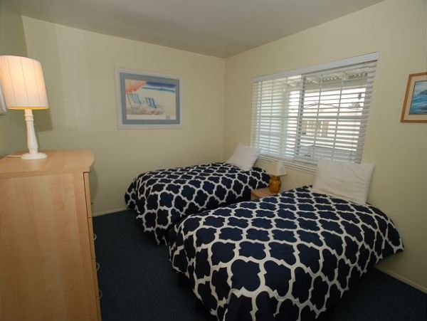Newport Beach Home 991033